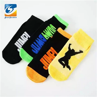 Calcetines con agarre de trampolín
